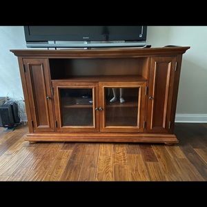5ft Wooden TV Stand